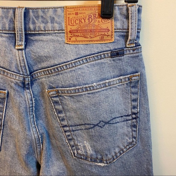 Sold Lucky Brand Patchwork Cropped Jeans Size 6 - Picture 8 of 12